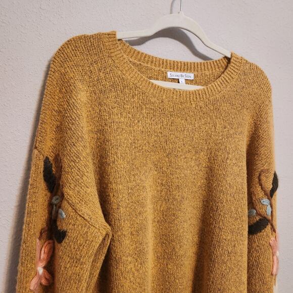 See And Be Seen Size Large Gold‎ Floral Embroidered Sweater - Picture 3 of 10